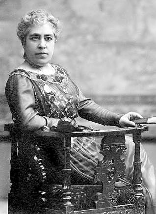 "Victor Català" Catarina Albert