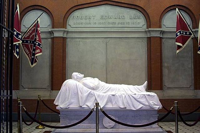 Recumbent Lee Statue unveiled