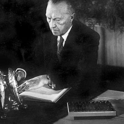 Timeline: HISTORIA DE BASES DE DATOS