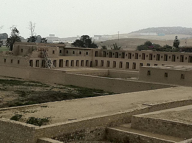 Construccion de Acllahuasi