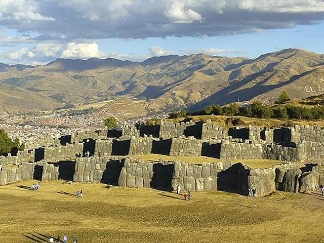 Sacsayhuamán