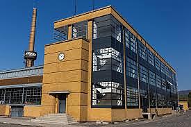 Construcción de la fábrica Fagus, de Walter Gropius
