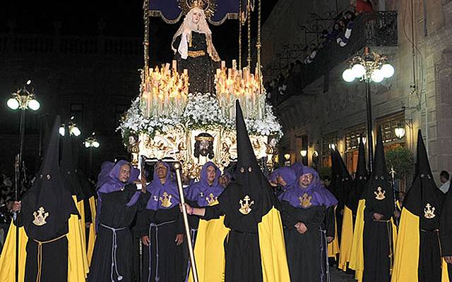 Procesión del silencio en San Luis Potosí.