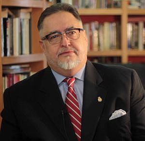 Secretario de educación pública Fausto Alzati