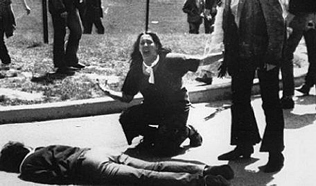 Police open fire on black students demonstrating against the war from Vietnam to the University of Jackson (Mississippi).