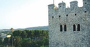 El baró Isnalbert fa construir una torre