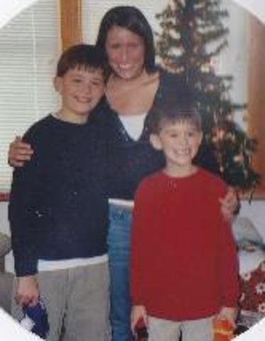 Hace nueve años que mi hermana fue a la casa de mi abuela para navidad.