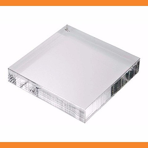 Criação do acrílico.