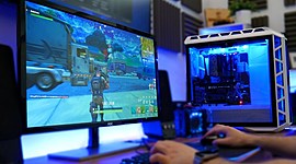 Timeline: HISTORY OF COMPUTERS