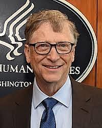 La empresa Microsoft de Bill Gates, desarrolla la hoja de calculo electronica:Multiplan seria de base para el desarrollo de la hoja de calculo de Excel