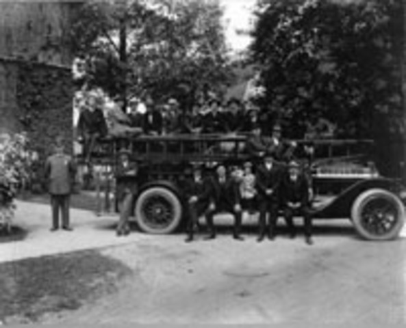 First motorized fire engine purchased