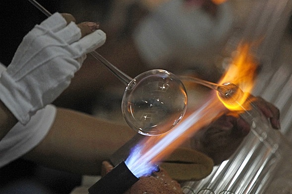 TÉCNICA DEL SOPLADO Y LA SOLDADURA DE VIDRIO