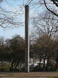 Monument voor A.Winkler Prins