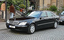 Mercedes-Benz W220