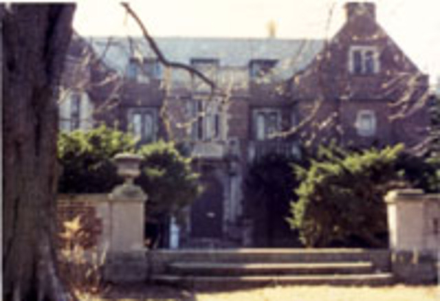 Mayflower Place built