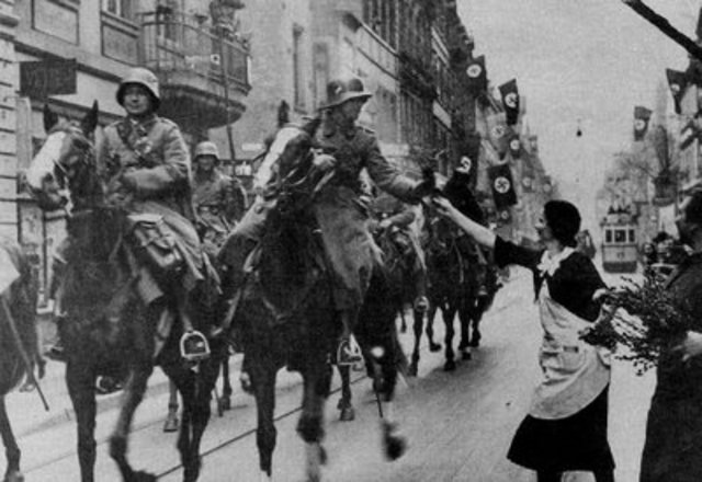 German troops invade Rhineland