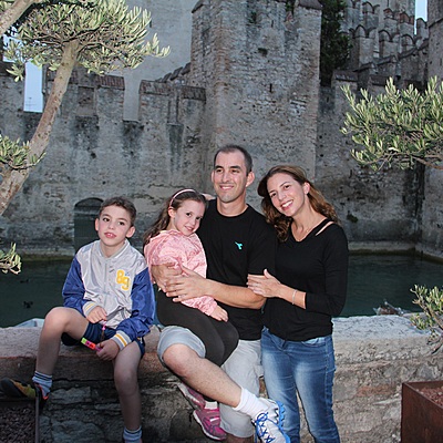 Timeline: גיא פרל - אני ומשפחתי בציר הזמן העולמי