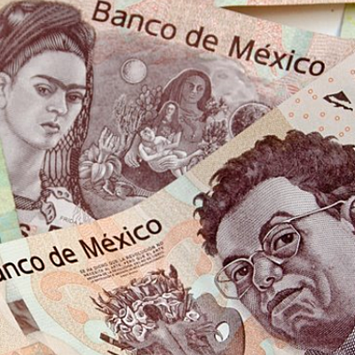 Timeline: Historia del dinero. En esta línea del tiempo encontrarás los diversos elementos que fungieron como medio de cambio.