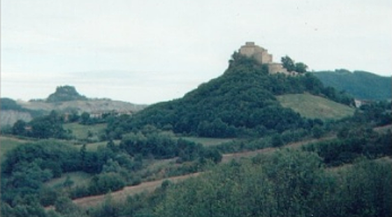 Matilde si rifugia nei castelli sull'appennino