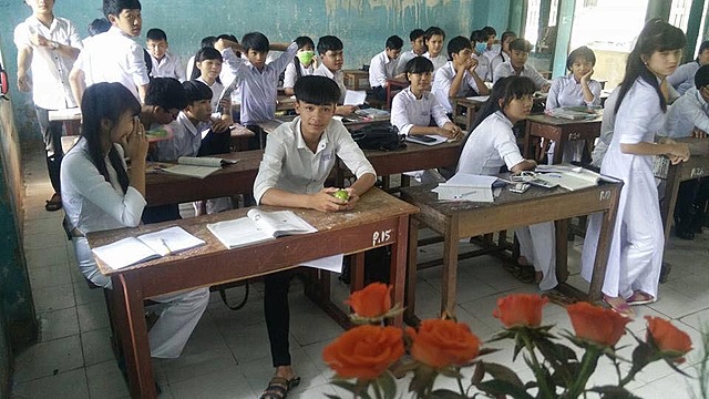 8.	What are the cultural differences between here and in Vietnam?