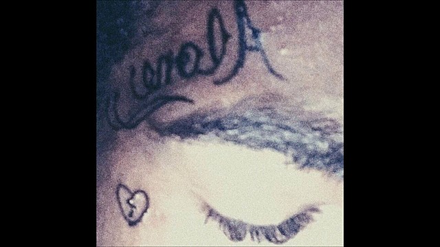 Lanzó el EP "Willy Wonka Was a Child Murderer"