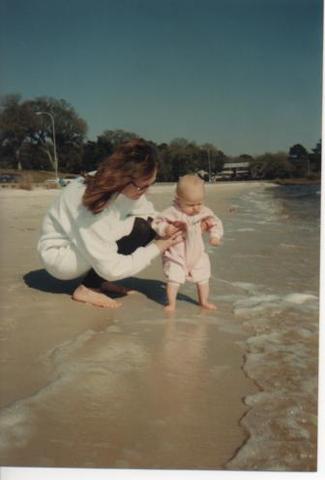 Hace diecisiete años que anduvé en la playa.