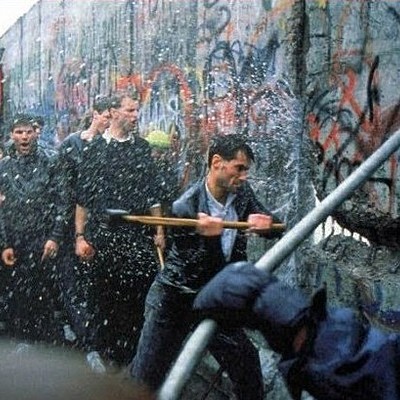 Timeline: Cold War 1989-92