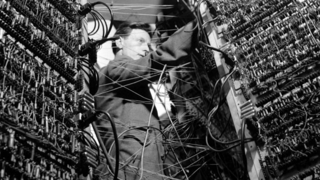 First Computer Used for Instruction