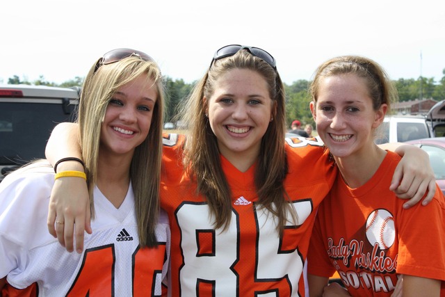 Hace quatro meses que fuí al partido con mis amigas