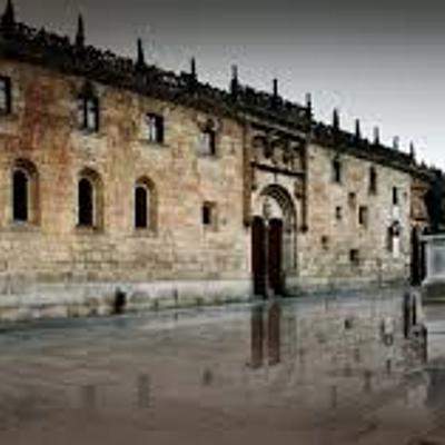 Timeline: ANTECEDENTES Y EVOLUCIÓN DE LA VIDA UNIVERSITARIA