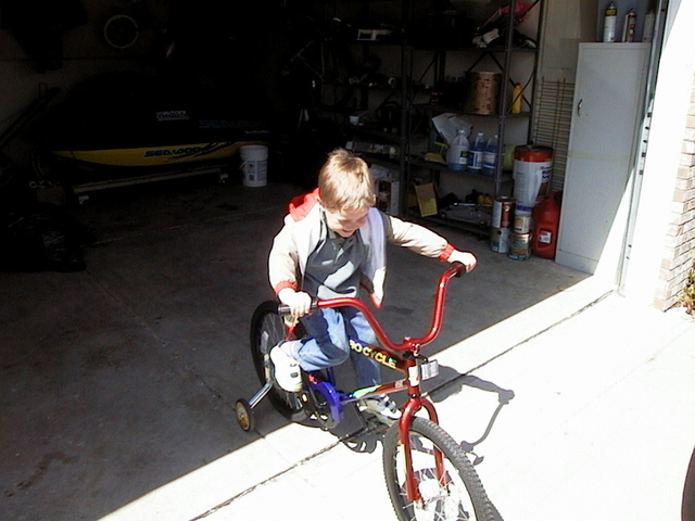 Hace once años que empecé  a andar un bicicleta por la primera.