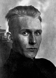 Erich Consemüller ingresa como estudiante