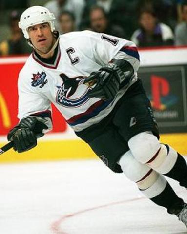 Mark Messier in the Canucks