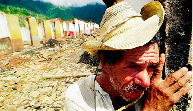 Fidel hace una ronda de reclutamiento en Amalfi.