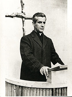 Rafael Garcia Herreros Unda: estudios de Filosofía y Teología