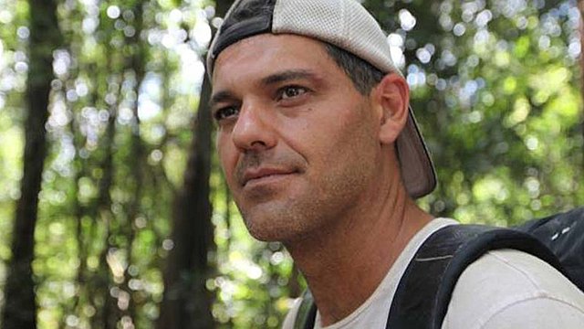 Frank Cuesta was born in 1971