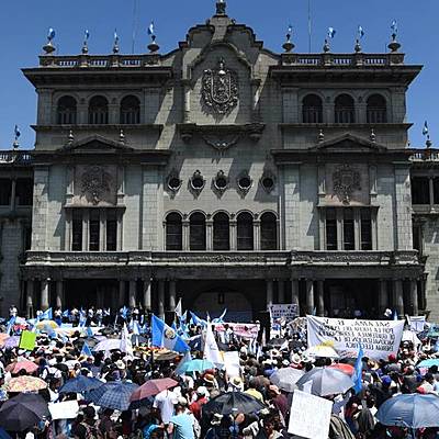 Timeline: Origen y esencia del Estado y el Derecho