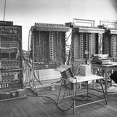 Timeline: История развития операционных систем и вычислительных машин