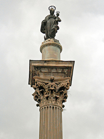 Virgen con el Niño de Guillaume Berthélot