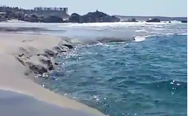 Mearsault, María y Raymundo van a una cabaña cerca a la playa