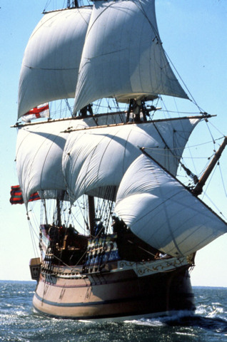 Colonists leave for America