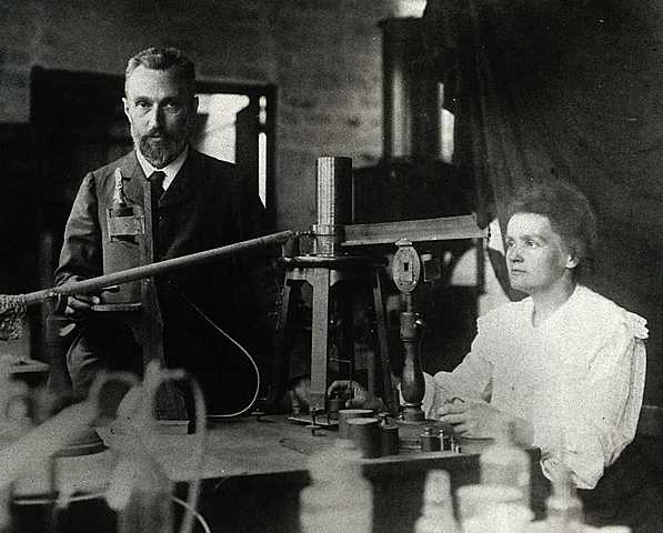 MARIE Y PIERRE CURIE