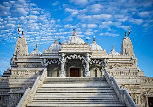 Construction begins of the Hindu temple at Angkor Wat.