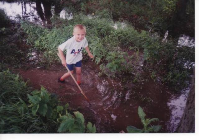 Hace doce años que yo jugué en el bosque.