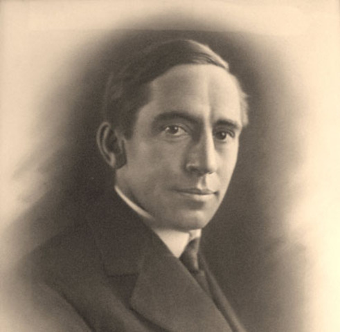 William Mather Lewis becomes mayor