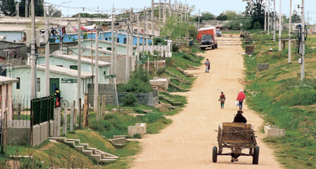 La ANII otorga financiación a docentes para trabajar en la Olimpíada de Matemática del barrio Casavalle