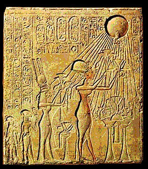 Removal of all gods except Aten and Re