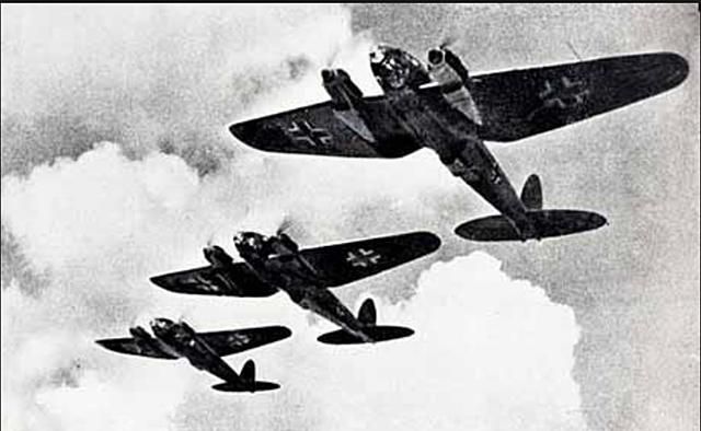 The theatricals of battle (6)