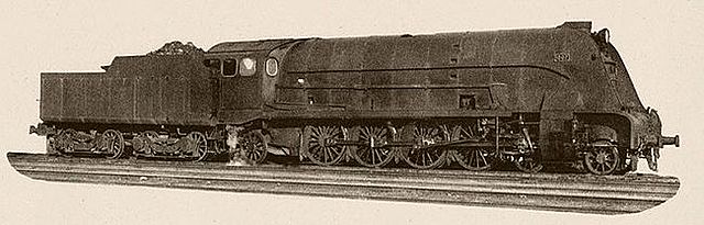 Stephenson:Locomotora de vapor