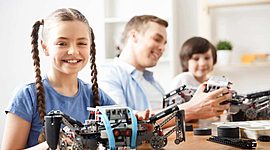 Timeline: historia de la robotica educativa